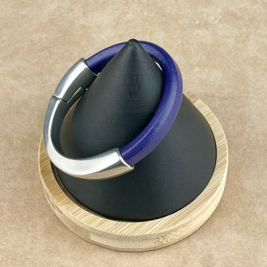 Arena Leather Bracelet in Dark Purple –Silver Magnetic Clasp