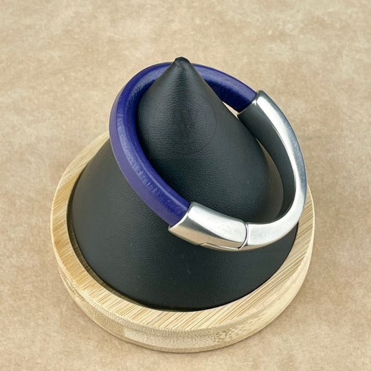 Arena Leather Bracelet in Dark Purple –Silver Magnetic Clasp