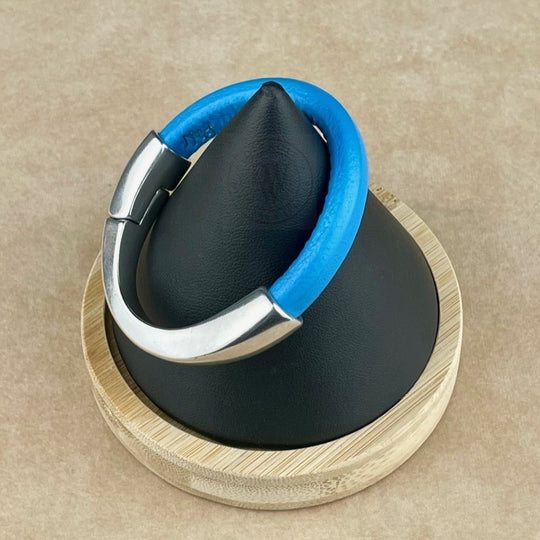 Men’s Arena Leather Bracelet in Sky Blue –Silver Magnetic Clasp