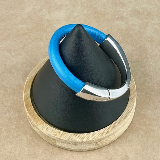 Men’s Arena Leather Bracelet in Sky Blue –Silver Magnetic Clasp