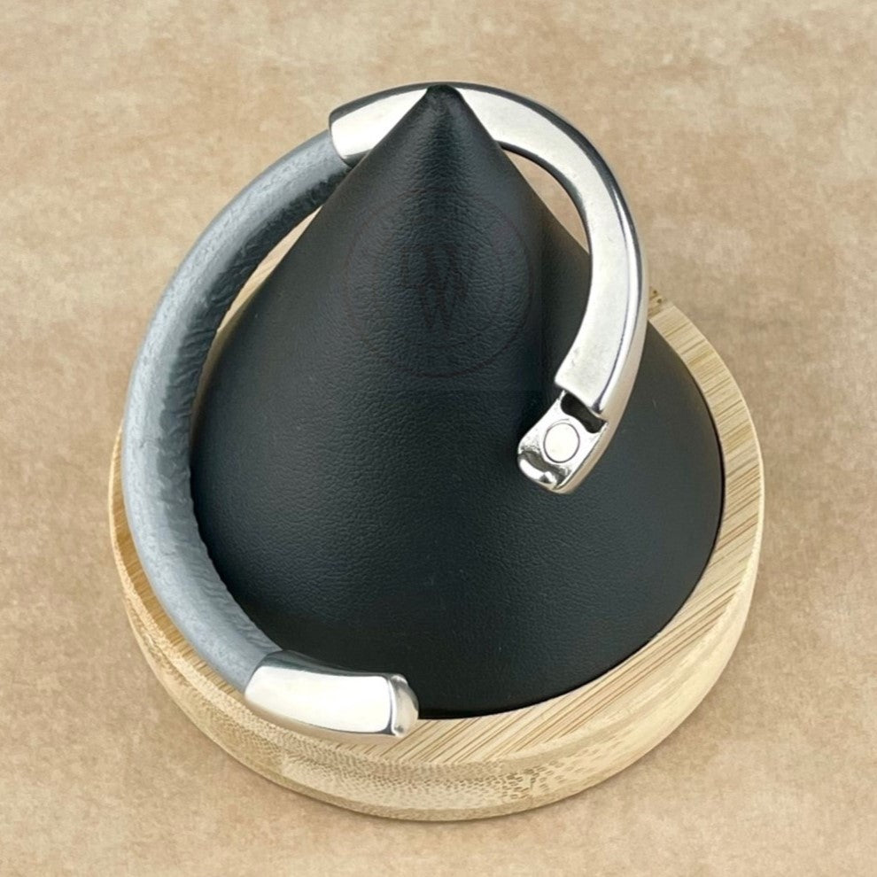 Arena Leather Bracelet in Light Gray –Silver Magnetic Clasp