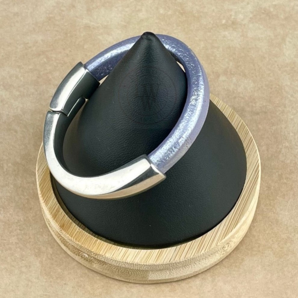 Arena Leather Bracelet in Metallic Lilac –Silver Magnetic Clasp