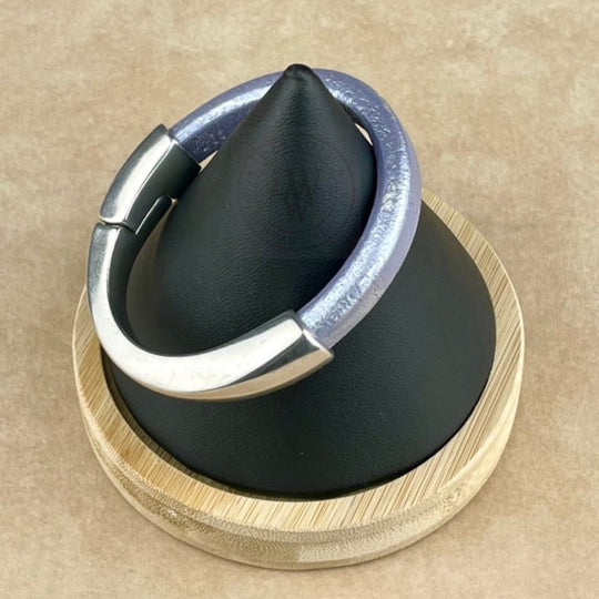 Arena Leather Bracelet in Metallic Lilac –Silver Magnetic Clasp