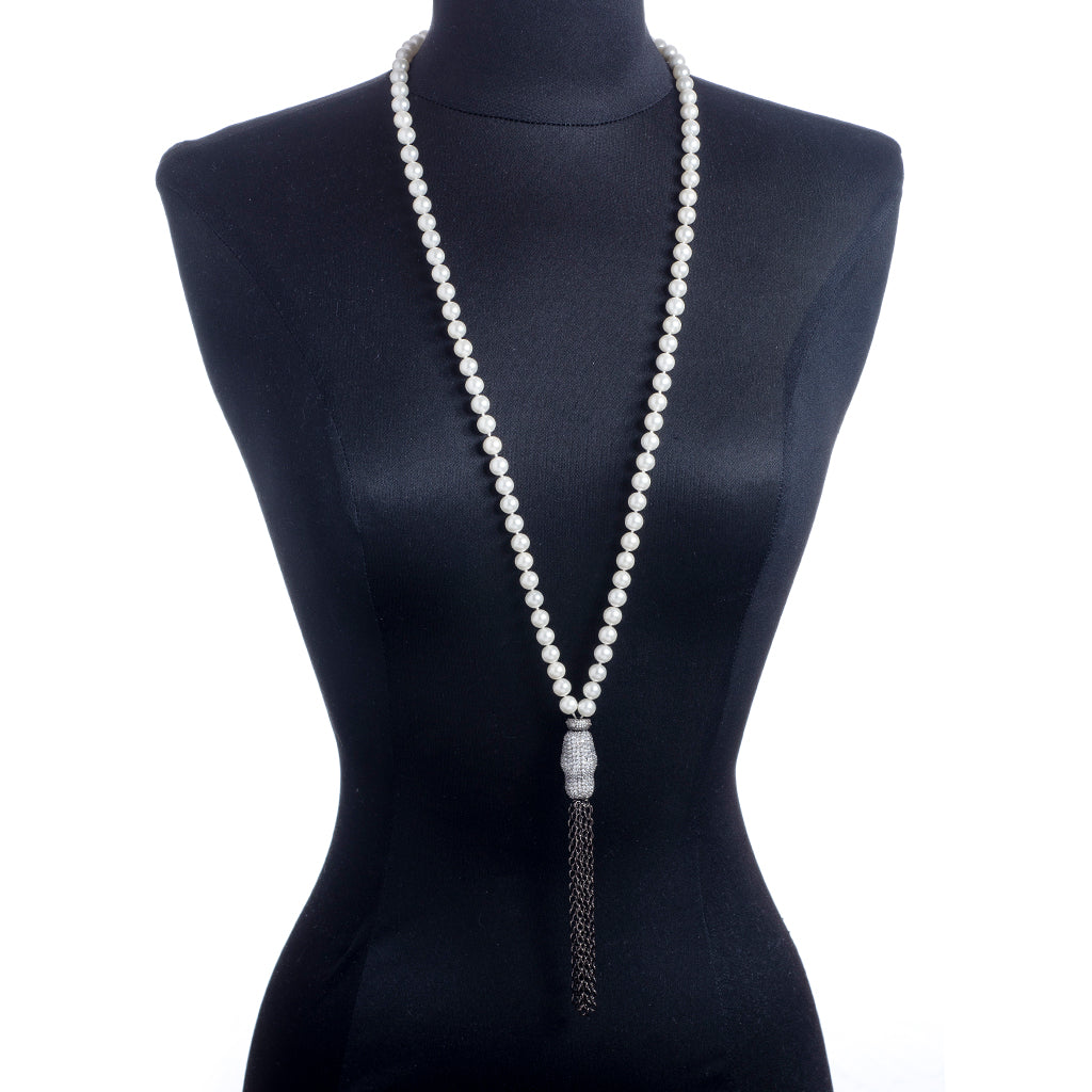 Pearl Necklace with Black Chain