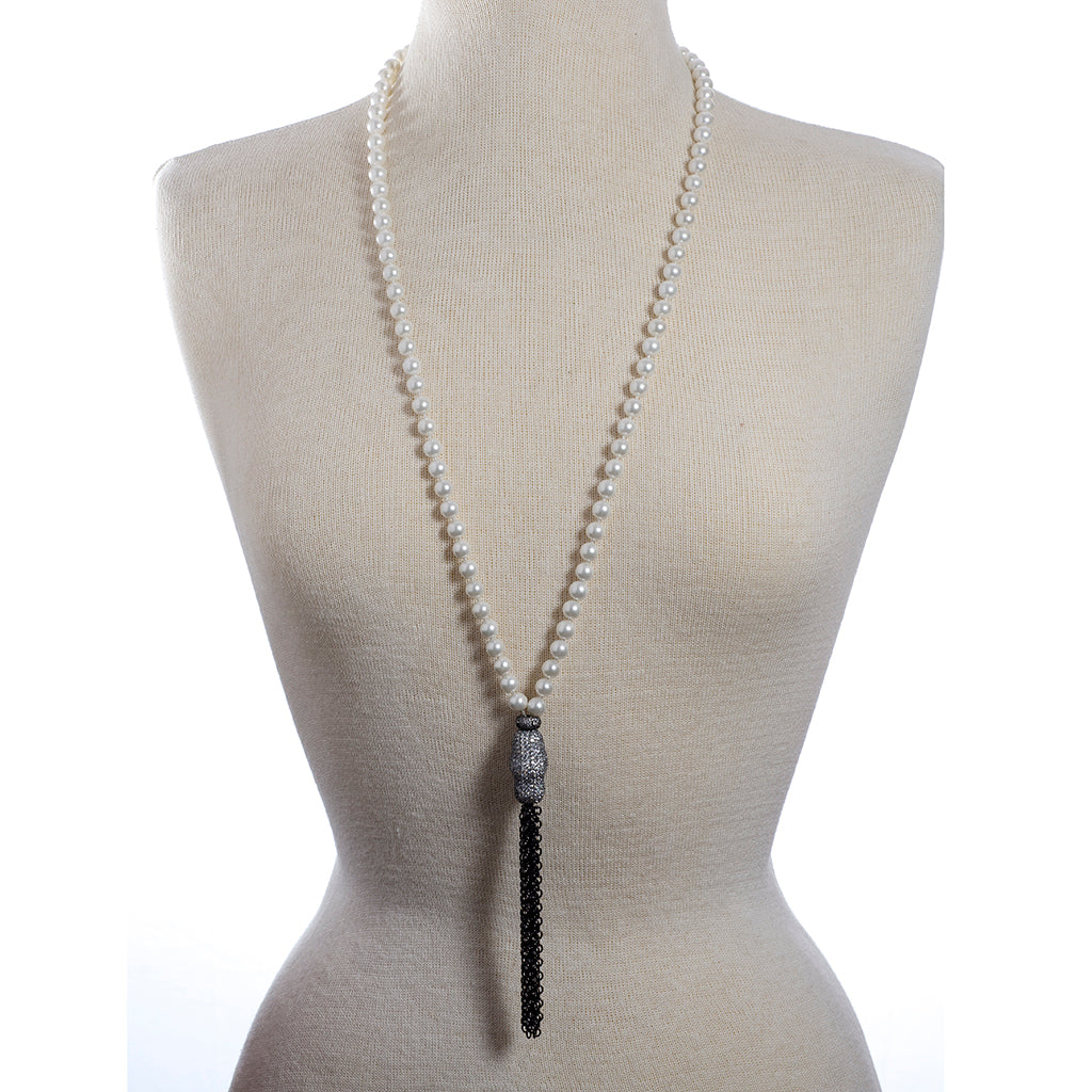 Pearl Necklace with Black Chain