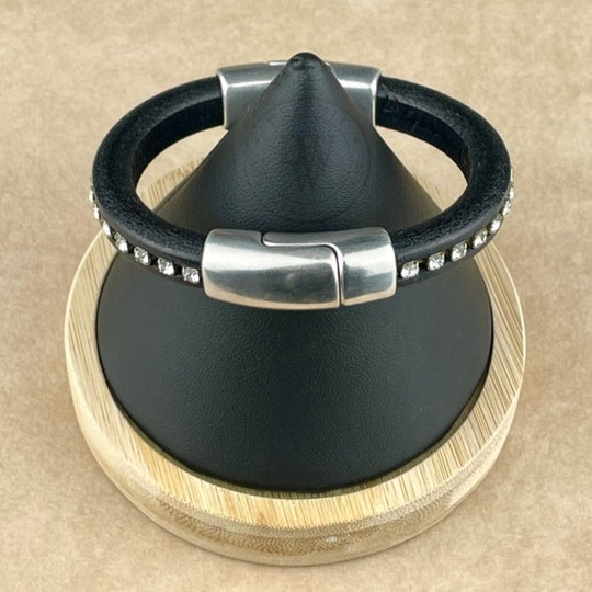 Cobo Leather Bracelet in Clear Crystal Chain on Black – Double Silver Magnetic Clasps