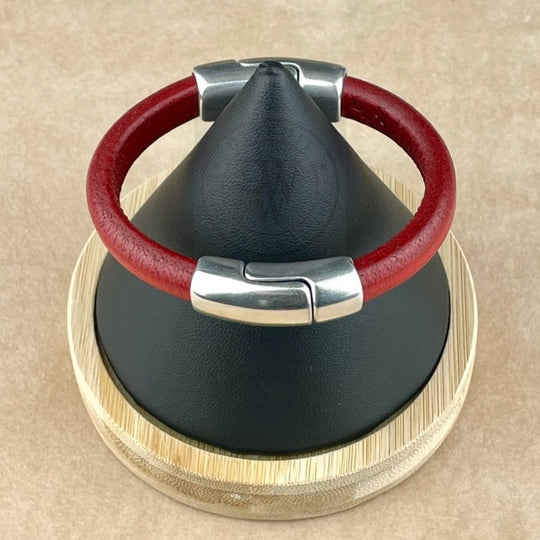 Cobo Leather Bracelet in Distressed Red –Double Silver Magnetic Clasps