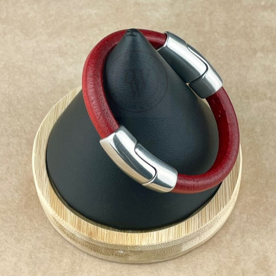 Cobo Leather Bracelet in Distressed Red –Double Silver Magnetic Clasps