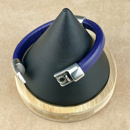 Cobo Leather Bracelet in Dark Purple– Double Silver Magnetic Clasps