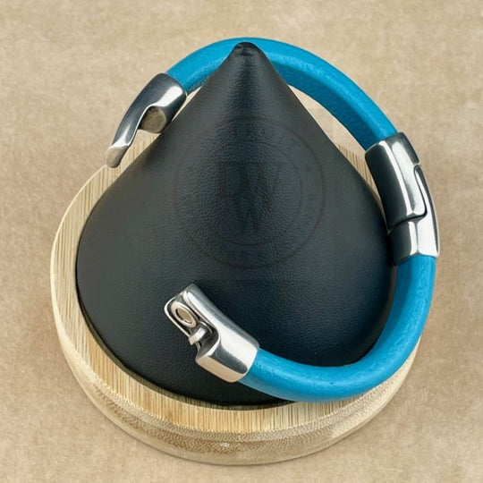 Cobo Leather Bracelet in Blue Moon – Double Silver Magnetic Clasps
