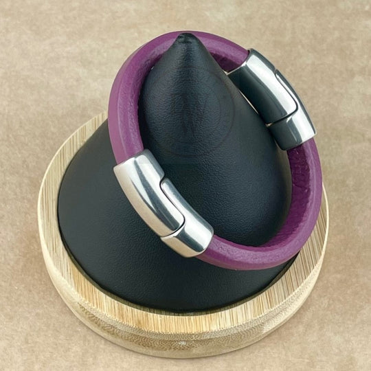 Cobo Leather Bracelet in Plum – Double Silver Magnetic Clasps
