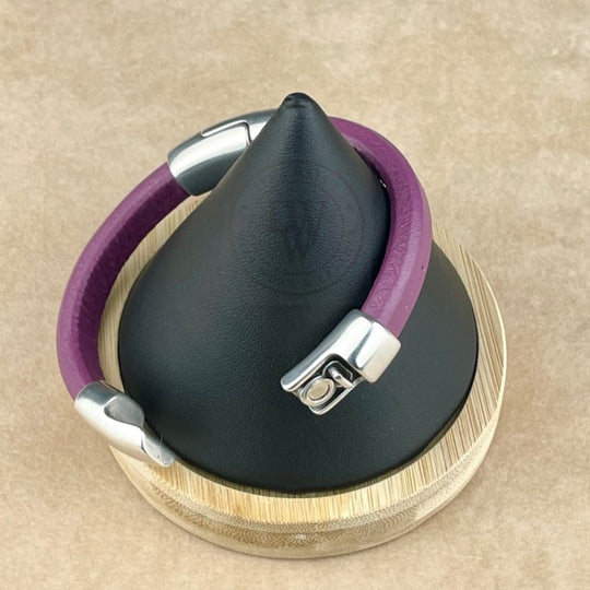 Cobo Leather Bracelet in Plum – Double Silver Magnetic Clasps