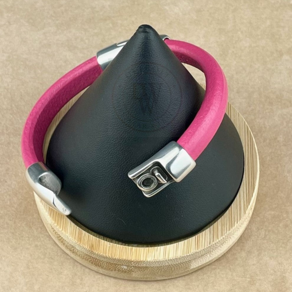 Cobo Leather Bracelet in Fuchsia –Double Silver Magnetic Clasps