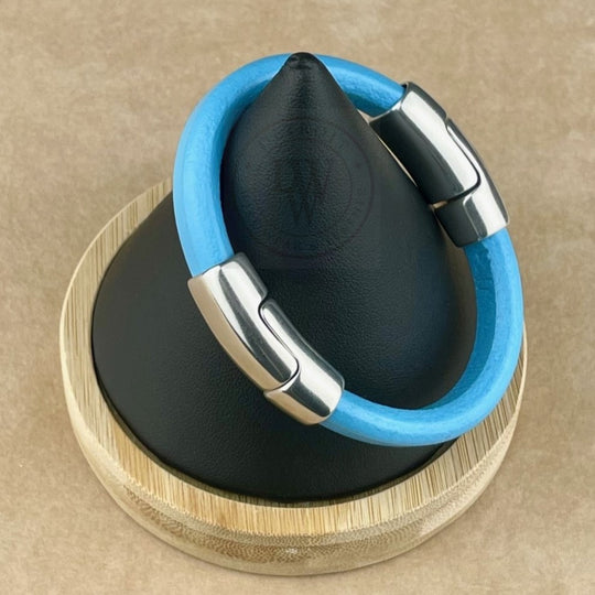 Cobo Leather Bracelet in Baby Blue – Double Silver Magnetic Clasps