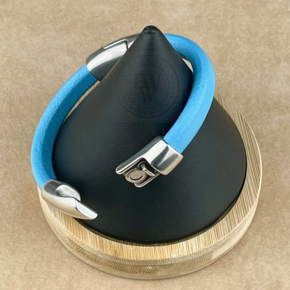 Cobo Leather Bracelet in Baby Blue – Double Silver Magnetic Clasps