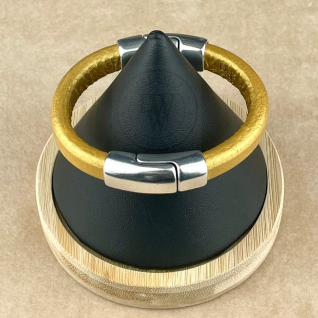 GOLD SELECTION - Cobo Leather Bracelet Collction with <strong>Double</strong> Antique Silver Magnetic Clasps