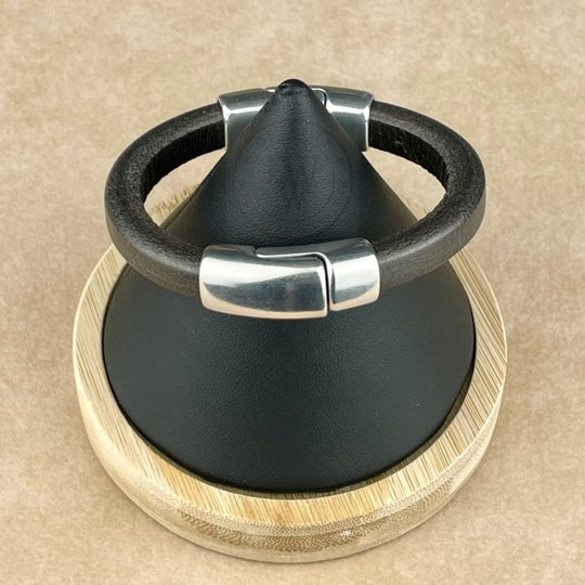 Cobo Leather Bracelet in Metallic Gunmetal –Double Silver Magnetic Clasps