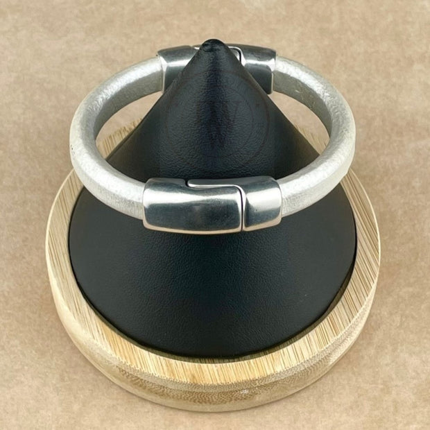 Metallic Pearl White  - Cobo Leather Bracelet with <strong>Double</strong> Antique Silver Magnetic Clasps