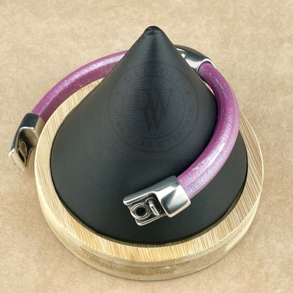 Cobo Leather Bracelet in Metallic Orchid – Double Silver Magnetic Clasps
