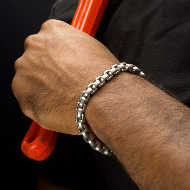 Men’s 8mm Matte Black Stainless Steel Bold Box Chain Bracelet