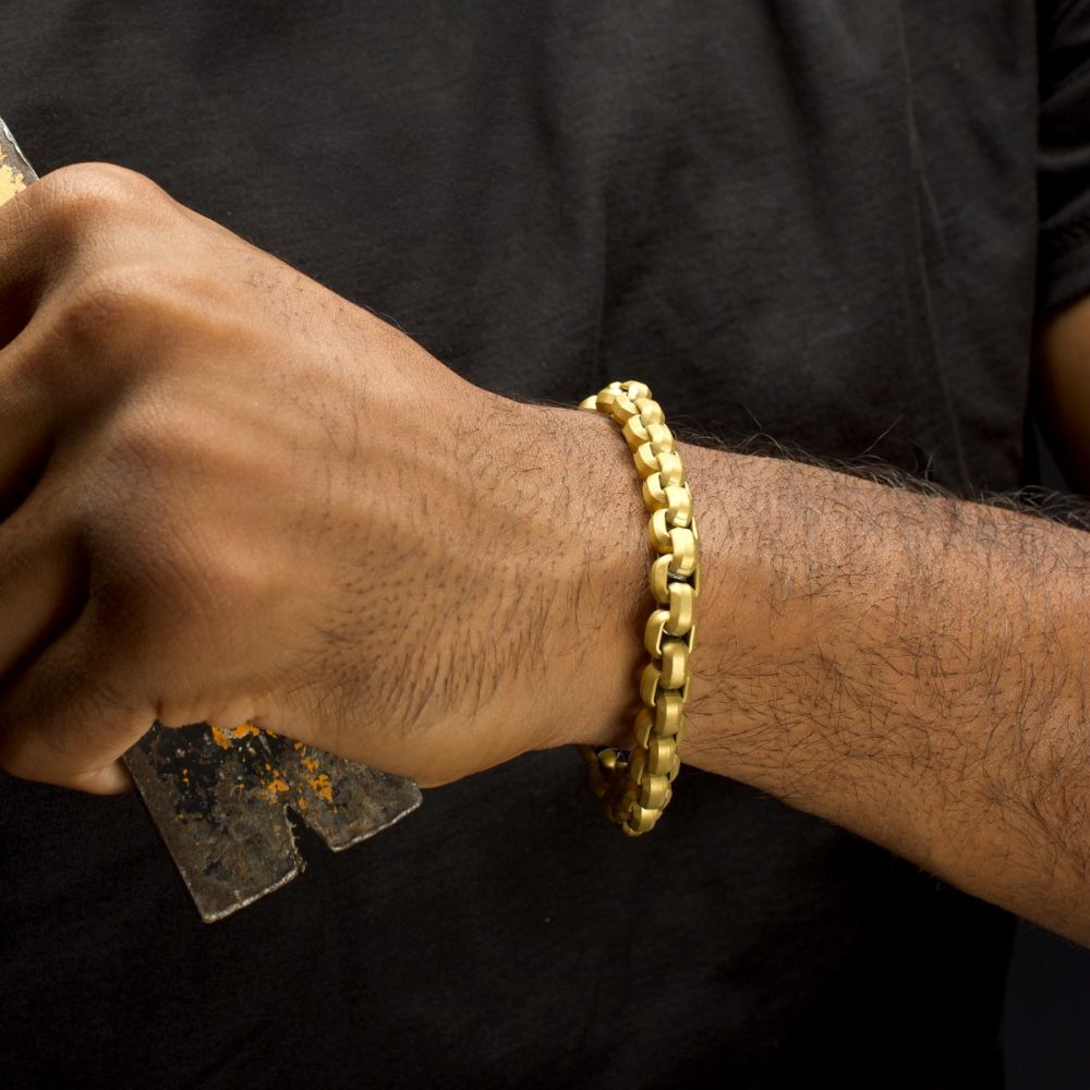 Men’s 8mm 18Kt Gold IP Stainless Steel Box Chain Bracelet